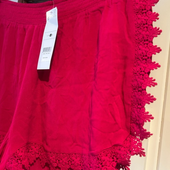 Women’s pink dress shorts size large - Picture 3 of 3